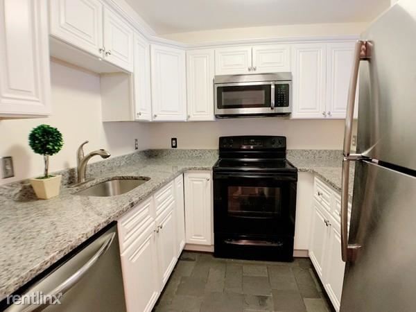 170 Gore St-Unit -Apt 110 in Cambridge, MA - Building Photo