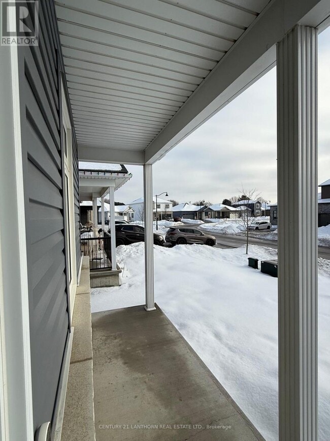 15 Allen St in Prince Edward, ON - Building Photo - Building Photo