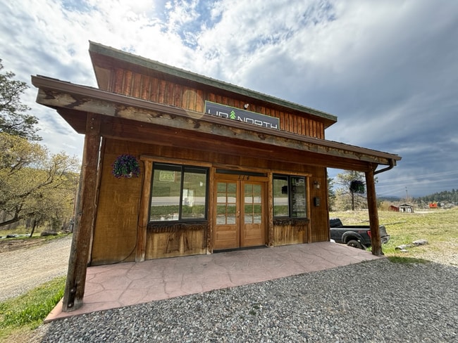 114 Riverside Dr in Eureka, MT - Building Photo - Building Photo