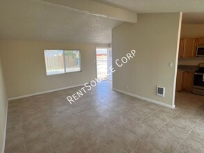 7742 Walpole Ave in California City, CA - Building Photo - Building Photo