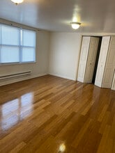 88 E 26th St in Bayonne, NJ - Building Photo - Building Photo