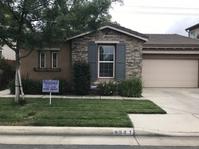 3841 W Payson Ave in Visalia, CA - Building Photo - Building Photo