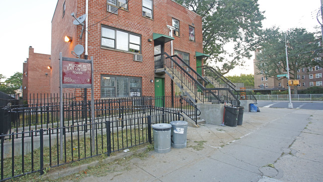 1085-1087 Hegeman Ave in Brooklyn, NY - Building Photo - Building Photo