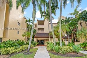 9285 SW 125th Ave, Unit # 405 in Miami, FL - Foto de edificio - Building Photo