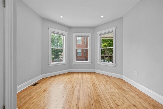 29 Magnolia St in Boston, MA - Building Photo - Building Photo