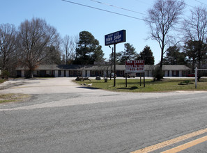 Starlite Motel in Wake Forest, NC - Building Photo - Building Photo