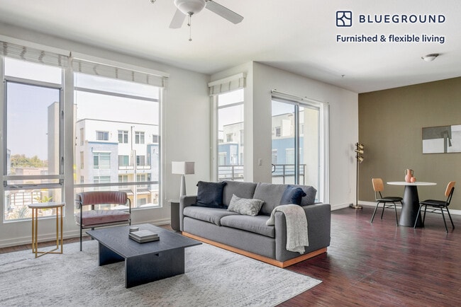 property at 4055 Redwood Ave