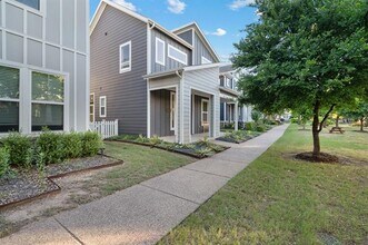 3710 Prague Mews in Dallas, TX - Building Photo - Building Photo