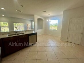 12805 Avelar Manor Pl in Riverview, FL - Building Photo - Building Photo