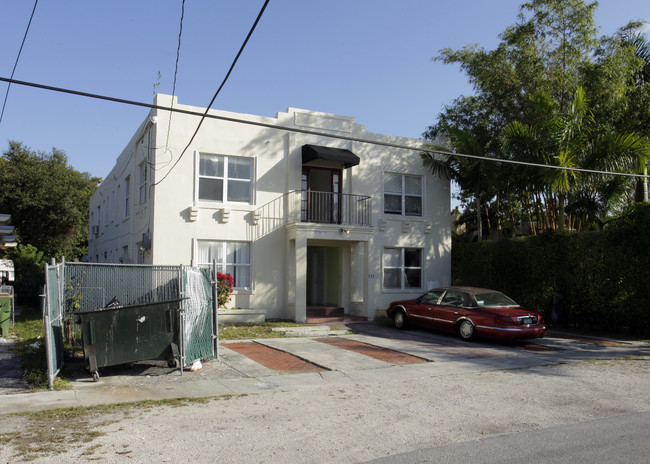 771 NE 126th St in North Miami, FL - Building Photo - Building Photo