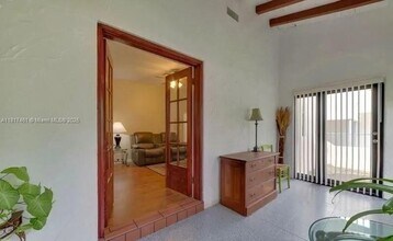 418 SW 18th Ct in Fort Lauderdale, FL - Building Photo - Building Photo