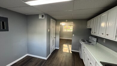 511 N Platte Ave in Juniata, NE - Building Photo - Building Photo