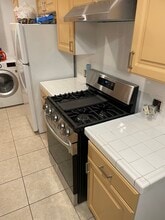 14642 Kittridge St, Unit 14642 in Van Nuys, CA - Foto de edificio - Building Photo