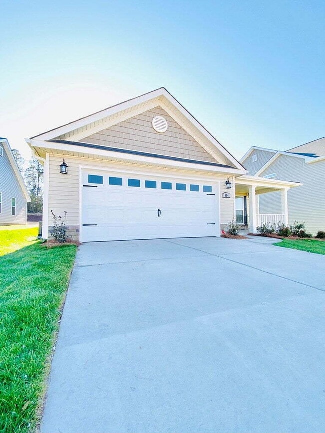 554 Schaver Lp in Aiken, SC - Foto de edificio - Building Photo