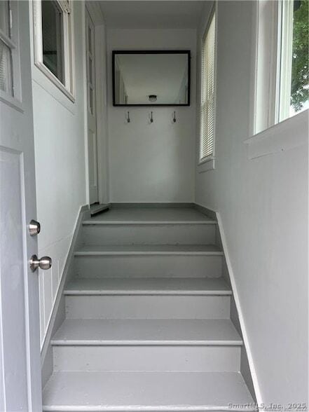 144 Rakoczy Ave in Fairfield, CT - Foto de edificio - Building Photo