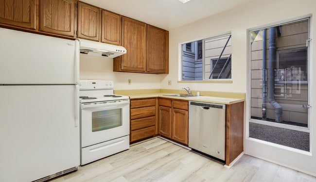 358 3rd Ave, Unit 2 in San Francisco, CA - Building Photo - Building Photo