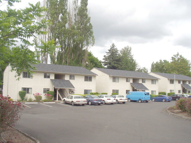 Willow Brook Apartments in Vancouver, WA - Building Photo - Building Photo