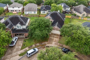 7519 Chathan Glen Ln in Richmond, TX - Building Photo