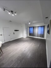 2807 W Jackson Blvd, Unit 2 in Chicago, IL - Building Photo - Building Photo