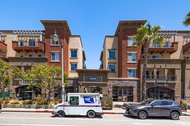 Tempo Playa Vista in Los Angeles, CA - Foto de edificio - Building Photo