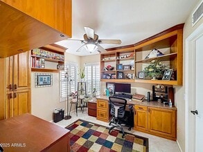 4707 E Angela Dr in Phoenix, AZ - Foto de edificio - Building Photo