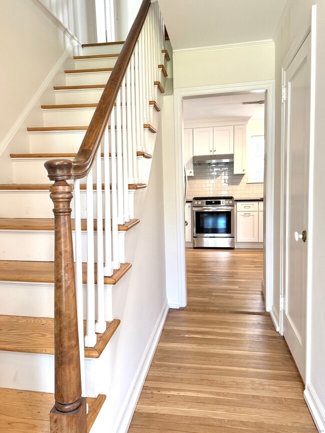 6 Arnold St in Greenwich, CT - Building Photo - Building Photo