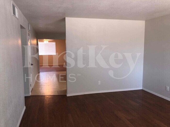 4140 W Las Palmaritas Dr in Phoenix, AZ - Building Photo - Building Photo