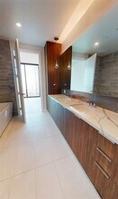 1800 N Field St in Dallas, TX - Building Photo - Building Photo