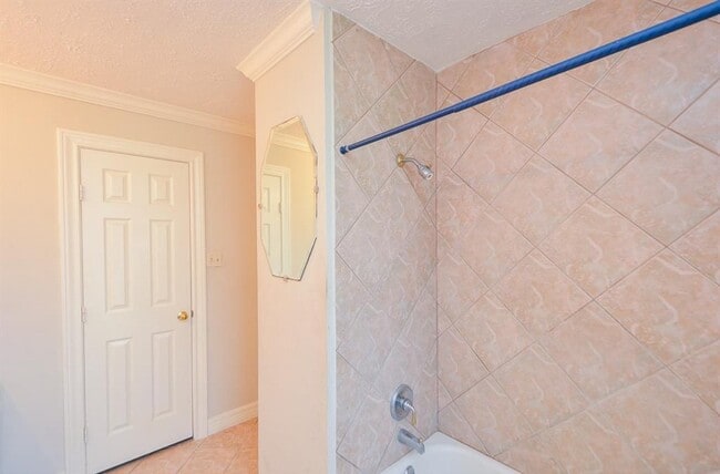 property at 3338 Walhalla Dr