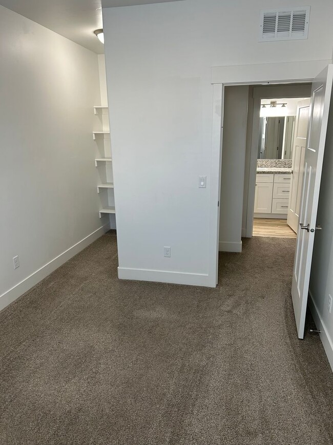 458 S 3rd W in Sugar City, ID - Building Photo - Building Photo