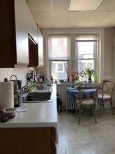 53 Manchester Rd, Unit 5 in Brookline, MA - Building Photo - Building Photo