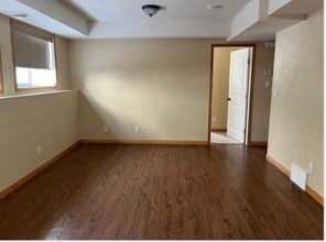 4922 Shannon Dr in Olds, AB - Building Photo - Building Photo