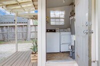 1847 Harvard St - 12