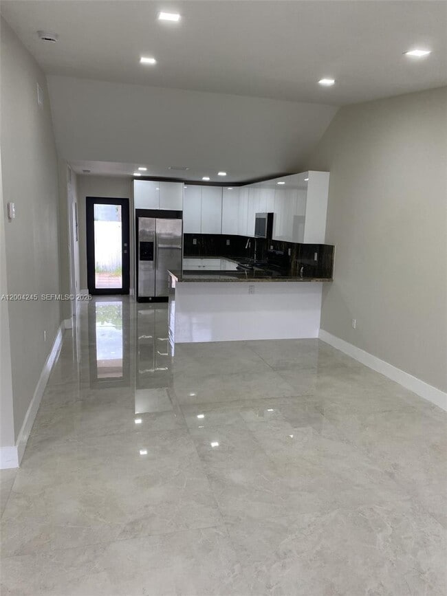 12227 SW 24th Terrace in Miami, FL - Building Photo - Building Photo