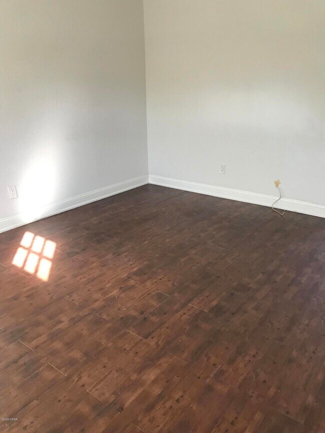 149 N Hwy 22 A-Unit -Unit 11 in Panama City, FL - Building Photo - Building Photo