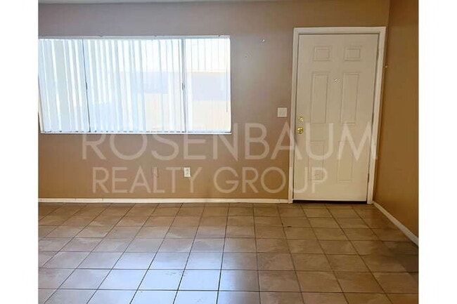 3313 W Harmont Dr in Phoenix, AZ - Building Photo - Building Photo