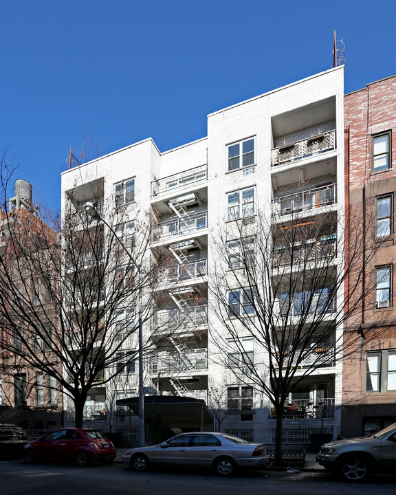 131 W 85th St in New York, NY - Building Photo