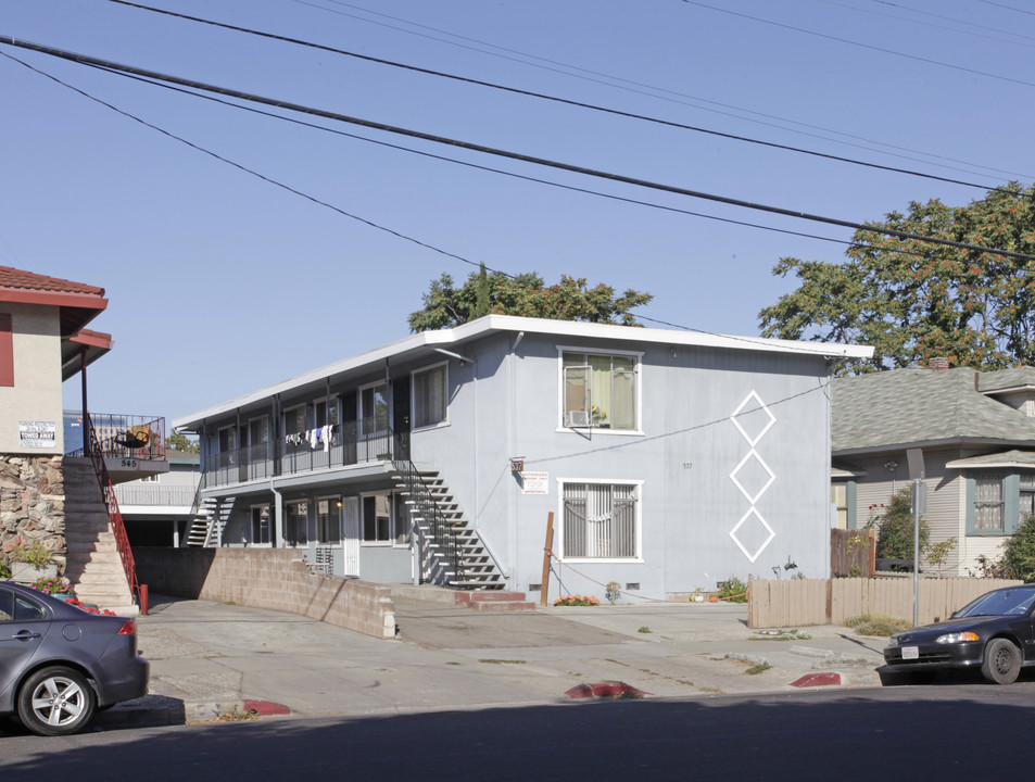 537 S 5th St in San Jose, CA - Building Photo