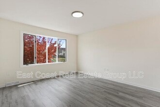 1337 Cedarwood Dr in Hagerstown, MD - Building Photo - Building Photo