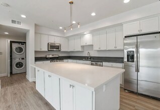 5432 Hermitage Ave in Los Angeles, CA - Building Photo - Building Photo