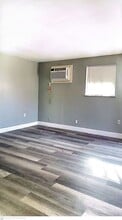 248-250-250 Forest St in Fairborn, OH - Building Photo - Building Photo