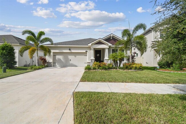 11514 Cedar Valley Dr in Riverview, FL - Building Photo - Building Photo
