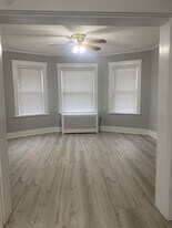 82 Walton St, Unit 2 in Fitchburg, MA - Building Photo