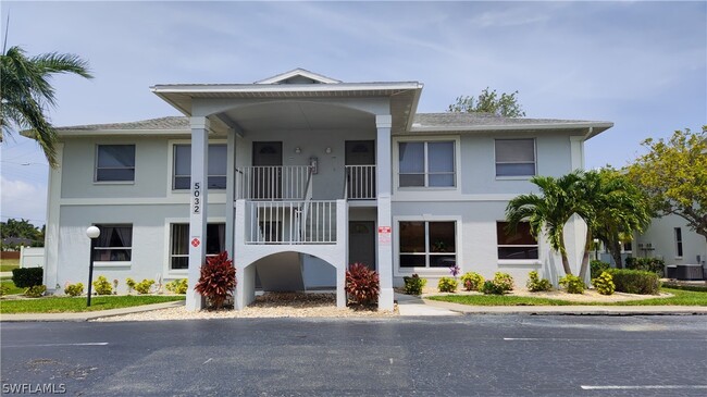 5032 Chiquita Blvd S-Unit -202 in Cape Coral, FL - Building Photo - Building Photo