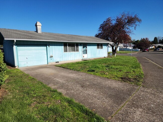 5312 B St in Springfield, OR - Building Photo - Building Photo