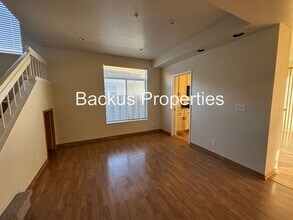 21113 Country Park Rd in Salinas, CA - Building Photo - Building Photo