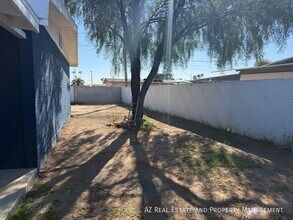 6575 W Medlock Dr in Glendale, AZ - Building Photo - Building Photo