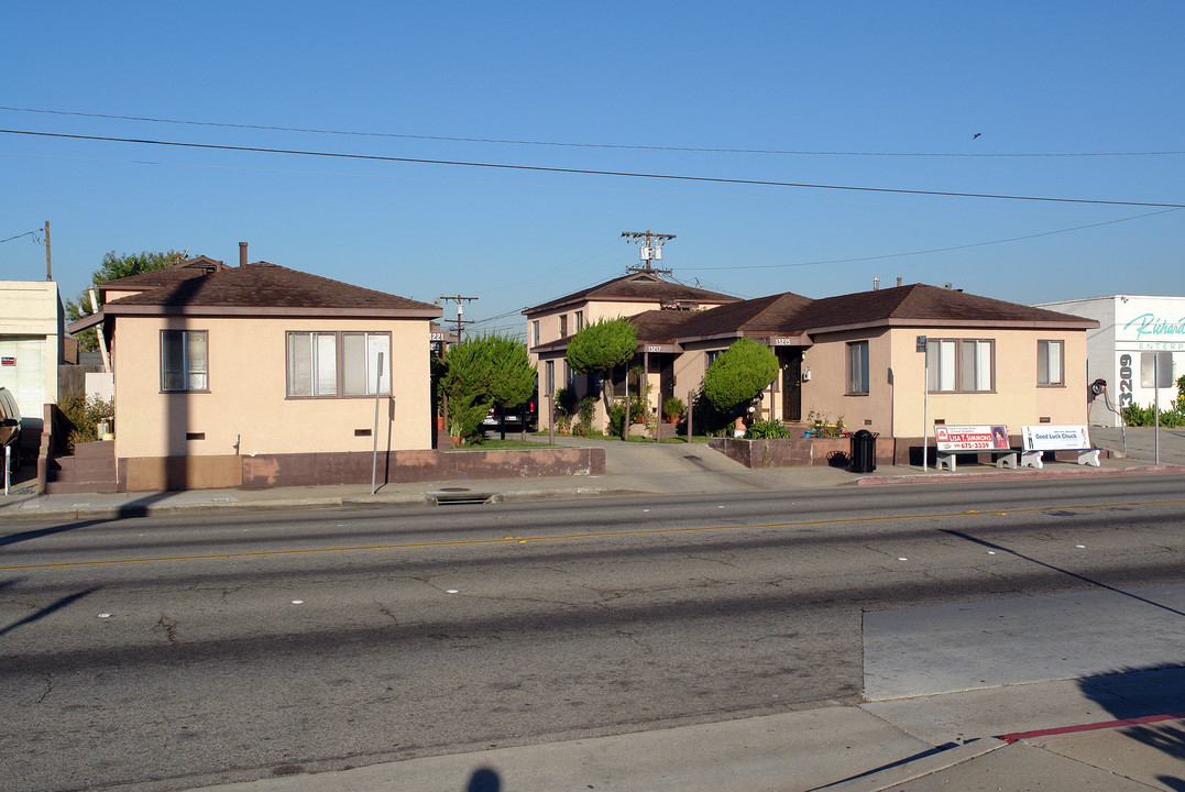 13215-13221 Inglewood Ave in Hawthorne, CA - Foto de edificio