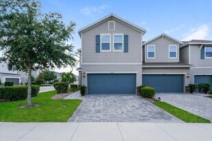 1102 Arbour Verde Ct in Tampa, FL - Building Photo