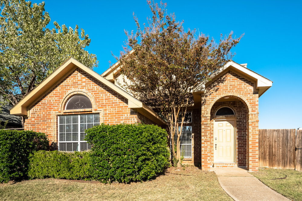 936 Remington Trail in Mesquite, TX - Foto de edificio